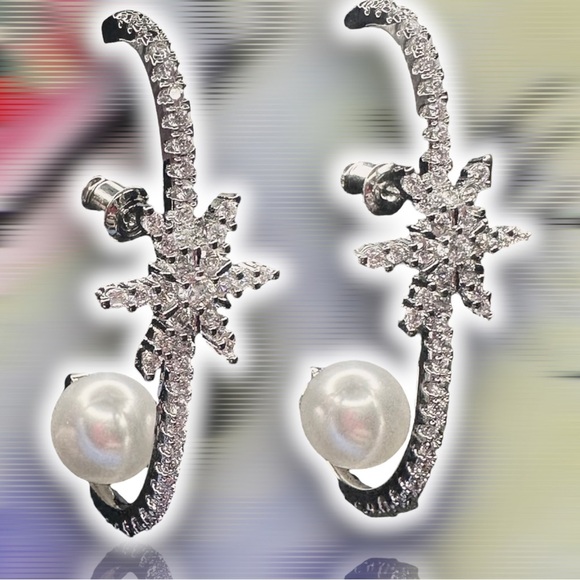 NEW CZ Over Lobe Drop Star Earrings With Reverse White Imitation Pearl - Picture 1 of 10
